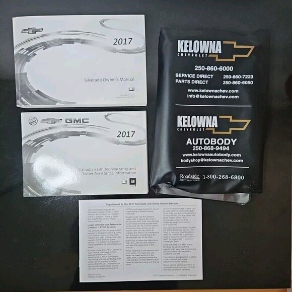 Chevrolet Silverado Owners Manual 2017 Supplemental Booklets Carrying Case - Picture 1 of 10
